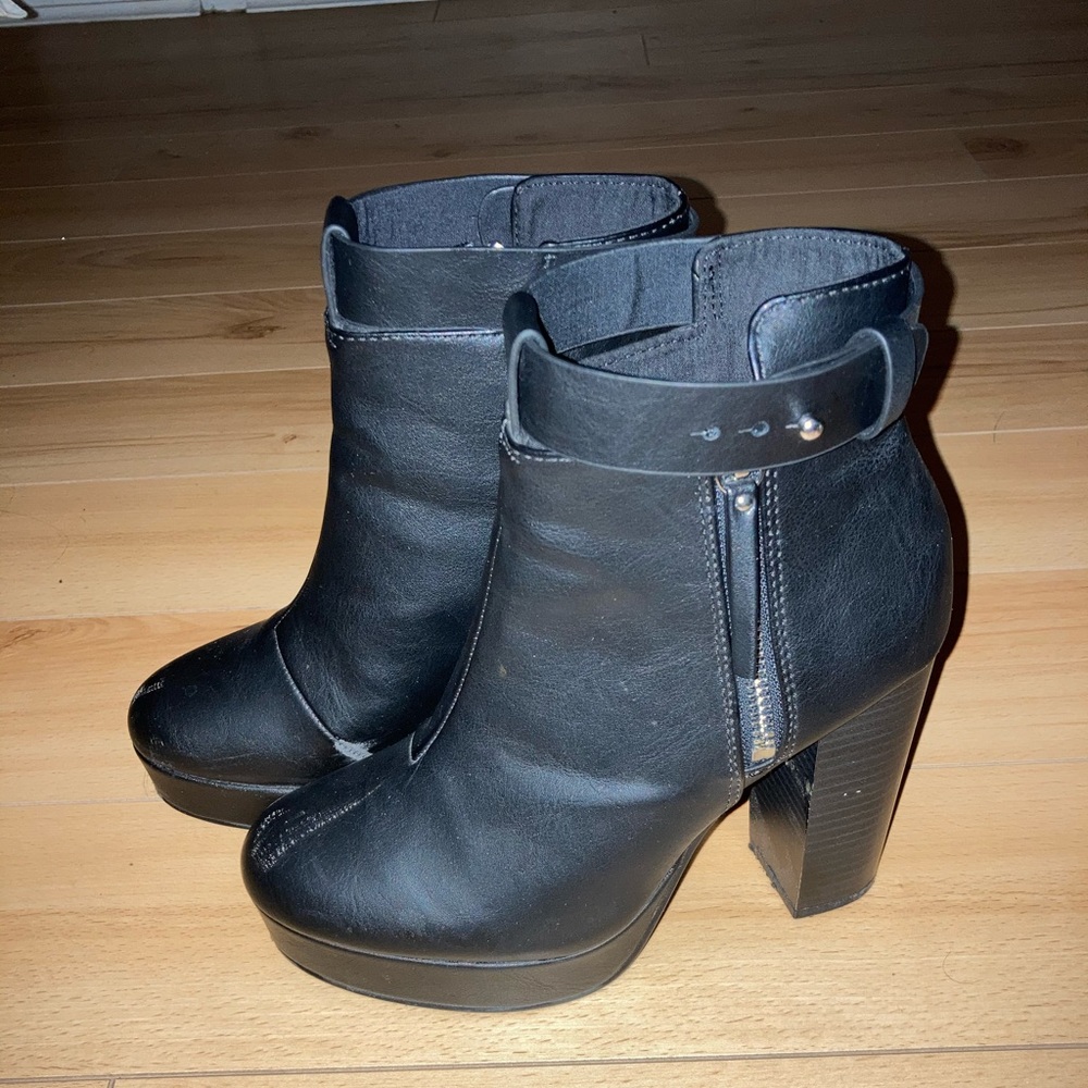 H&M black booties.